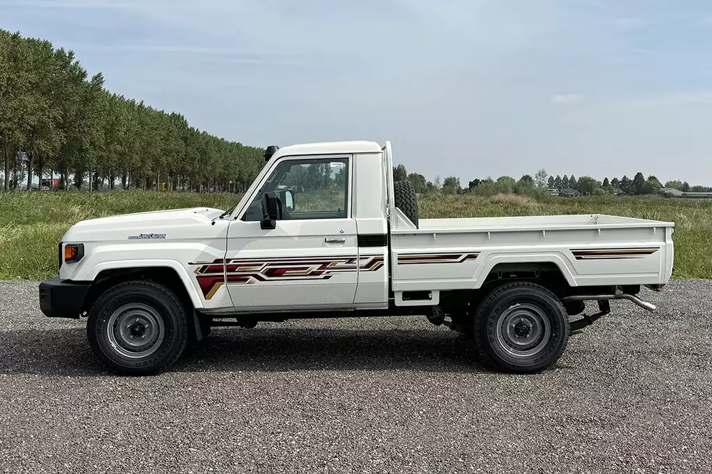 Toyota Land Cruiser HZJ79 4x4 Pick-up cabine simples