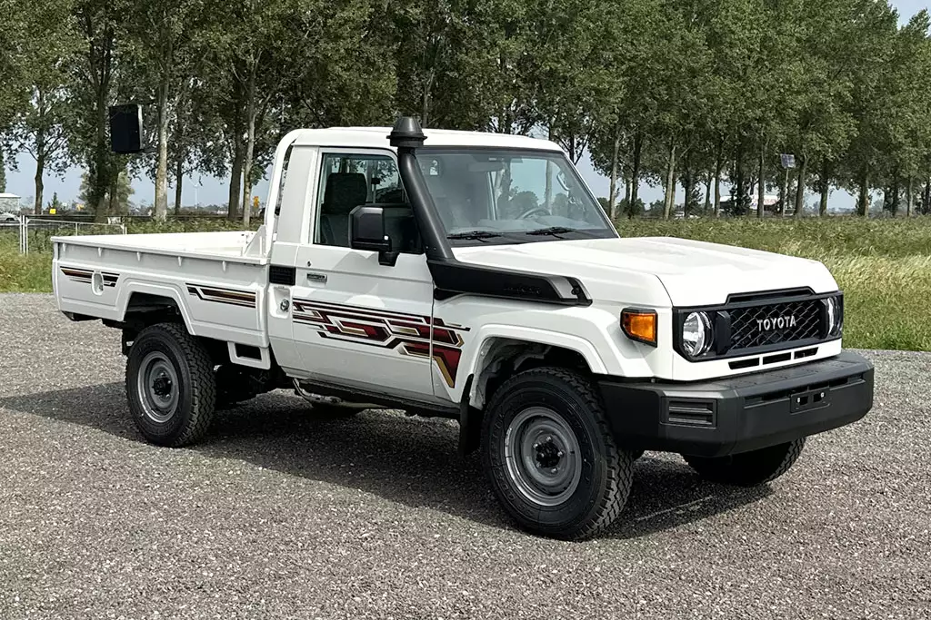 Toyota Land Cruiser HZJ79 4x4 Pick-up cabine simples