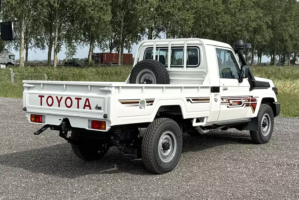 Toyota Land Cruiser HZJ79 4x4 Pick-up cabine simples