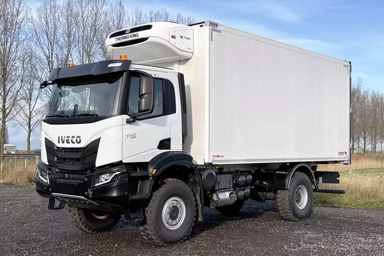 Iveco T-Way AD190T43WH AT 4x4 Refrigerated Box Truck for sale