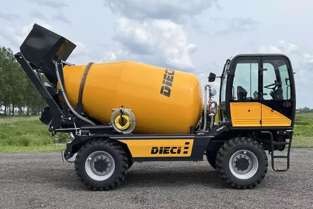 Dieci F7000 4x4 Self Loading Concrete Mixer