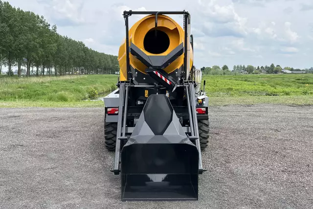 Dieci F7000 4x4 Self Loading Concrete Mixer