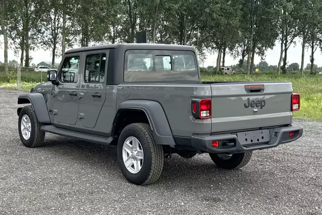 Jeep Gladiator Sport