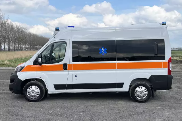 Fiat Ducato L2H2 4x2 Ambulance Van