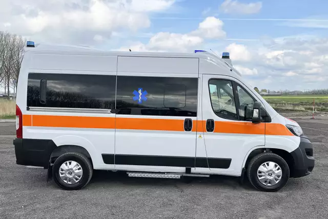 Fiat Ducato L2H2 4x2 Ambulance Van