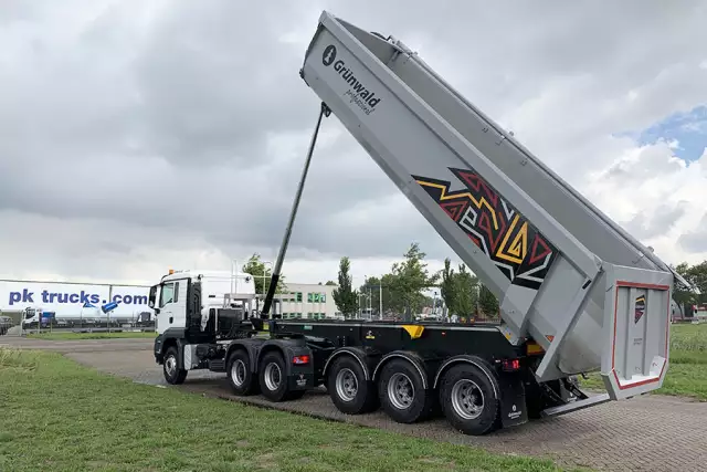 Grunwald TST 31 3-Axle Tipper Trailer