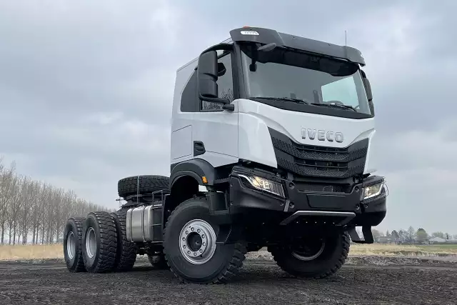Iveco T-Way AT720T47WH