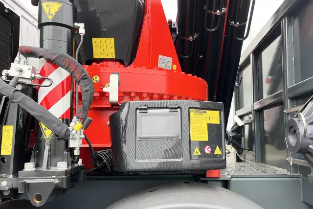 Iveco T-Way AD410T47WH AT Fassi F1150RA2.28