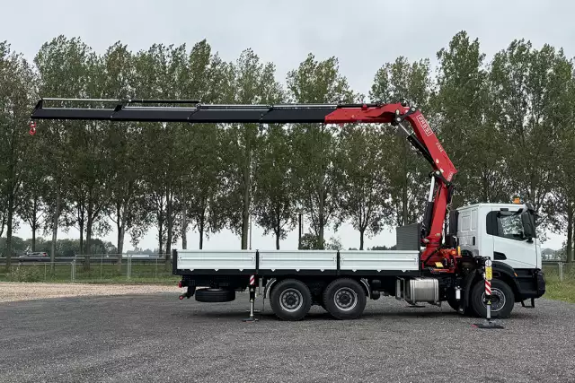 Iveco T-Way AD380T43H AT Fassi F335A.2.24