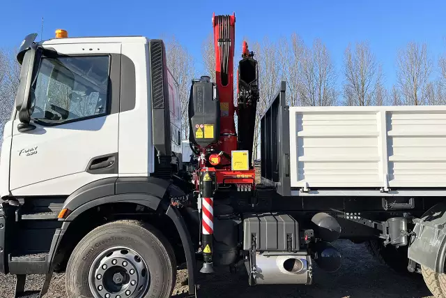 Iveco T-Way AD380T43H AT Fassi F155A.2.22