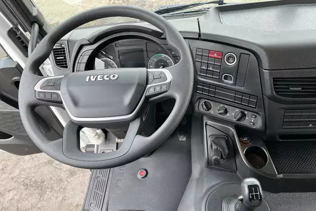 Iveco T-Way AD190T47WH AT