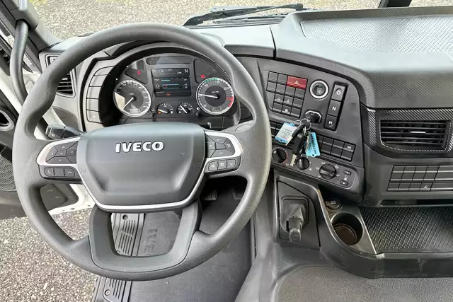 Iveco T-Way AD190T43WH AT