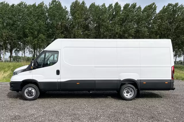 Iveco Daily 50C15V 4x2 Closed Van