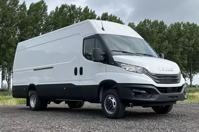 Iveco Daily 50C15V 4x2 Closed Van