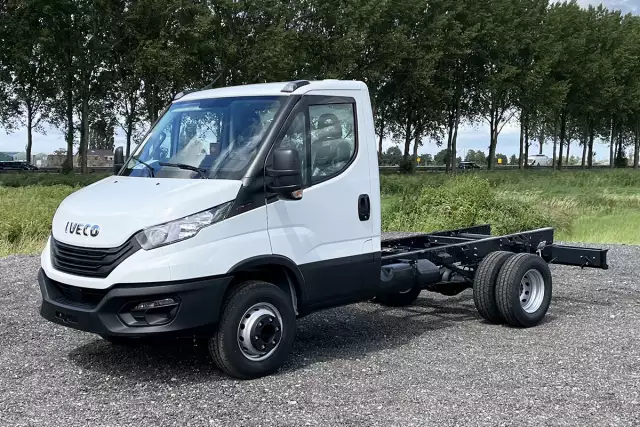 Iveco Daily 70C15-3450 4x2 Chassis Cabin Van