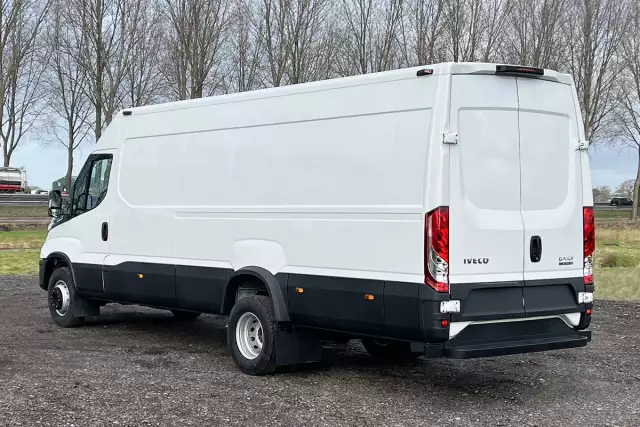 Iveco Daily 70C18HA8 V/P 4x2 Closed Van