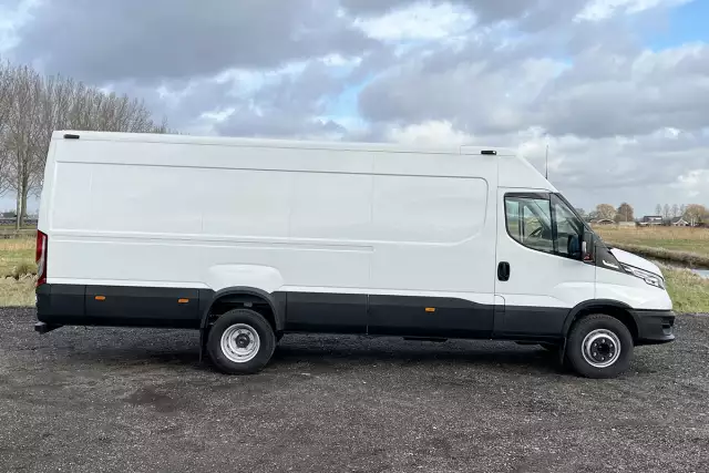 Iveco Daily 70C18HA8 V/P 4x2 Closed Van