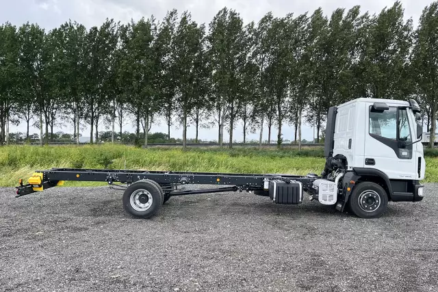 Iveco Eurocargo ML110EL18-4815 4x2 Chassis Cabin