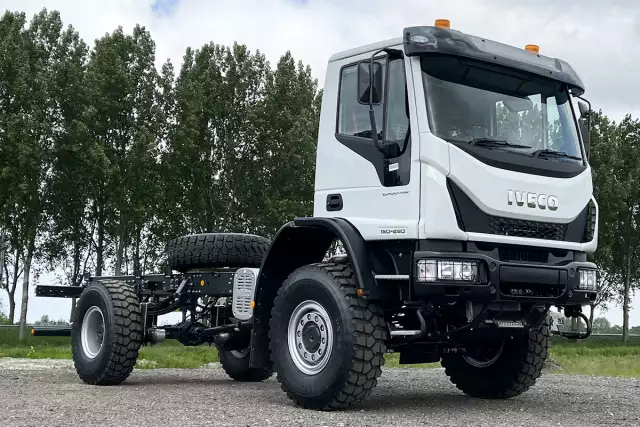 Iveco Eurocargo ML150E24WS-4150 4x4 Chassis Cabin