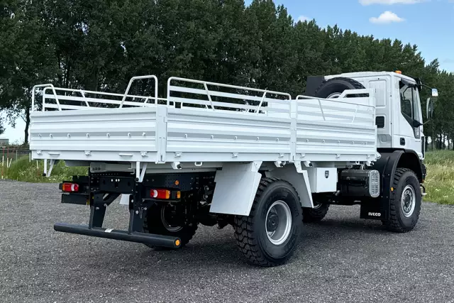 Iveco Eurocargo ML150E24WS 4x4 Plateau à ridelles