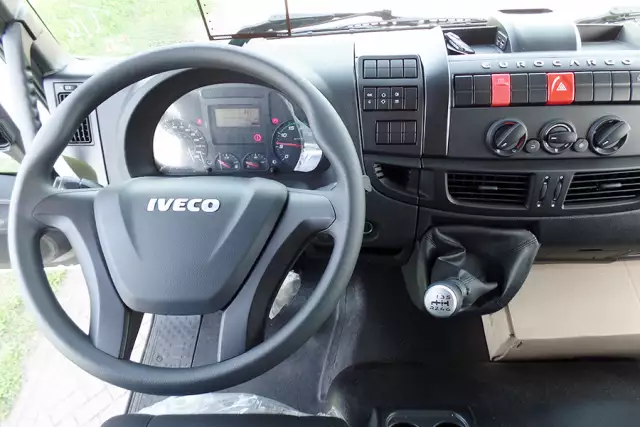 Iveco Eurocargo ML150E24WS 4x4 Camion citerne à carburant