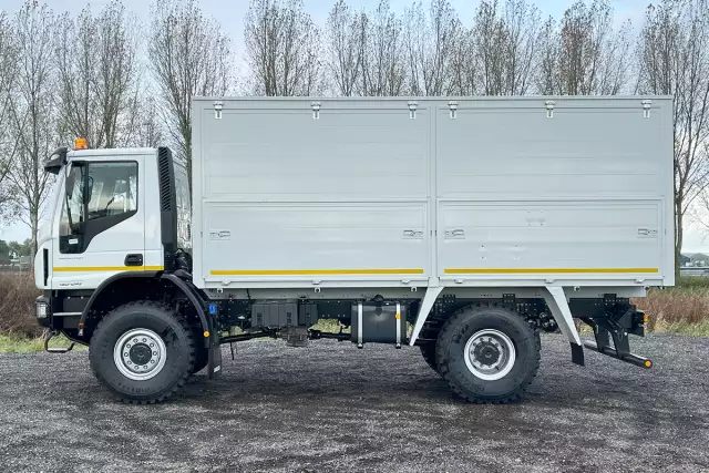 Iveco Eurocargo ML150E24WS 4x4 Service Truck