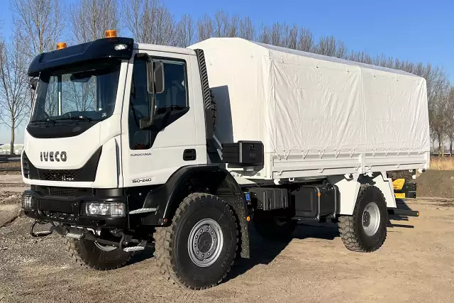 Iveco Eurocargo ML150E24WS 4x4 Tarpaulin/Canvas Body Truck