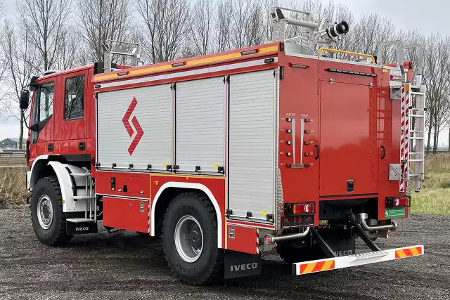 Iveco Eurocargo ML150E24WS AT CC 4x4 Camion de pompiers