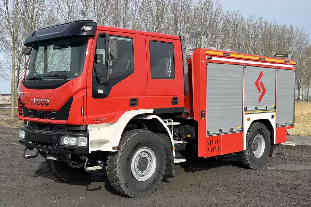 Iveco Eurocargo ML150E24WS AT CC 4x4 Camião combate a incendio