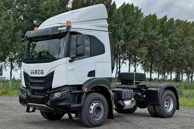 Iveco S-Way AT440S47T OFF