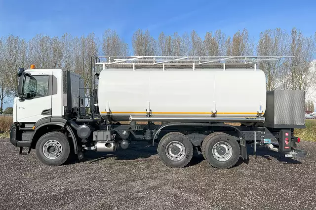 Iveco T-Way AD380T43H AT 6x4 Fuel Tank Truck