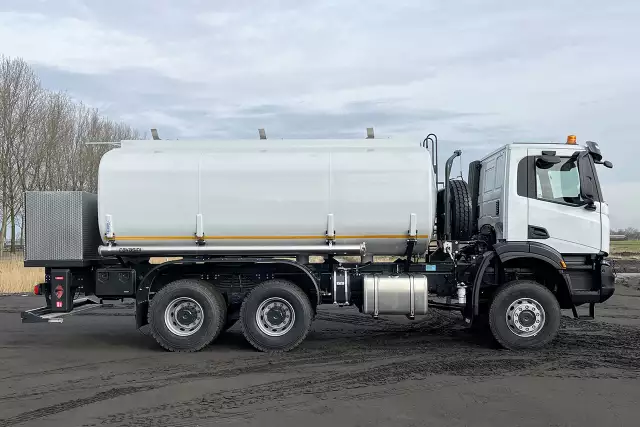 Iveco T-Way AD380T43WH AT 6x6 Fuel Tank Truck