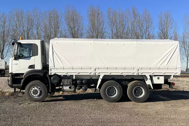 Iveco T-Way AD380T43WH AT 6x6 Tarpaulin/Canvas Body Truck