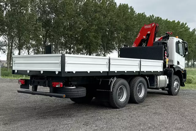 Iveco T-Way AD380T43WH AT Fassi F245A.0.24 6x6 Crane Truck