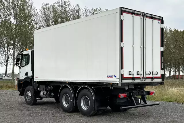 Iveco T-Way AD380T47WH 6x6 Refrigerated Box Truck