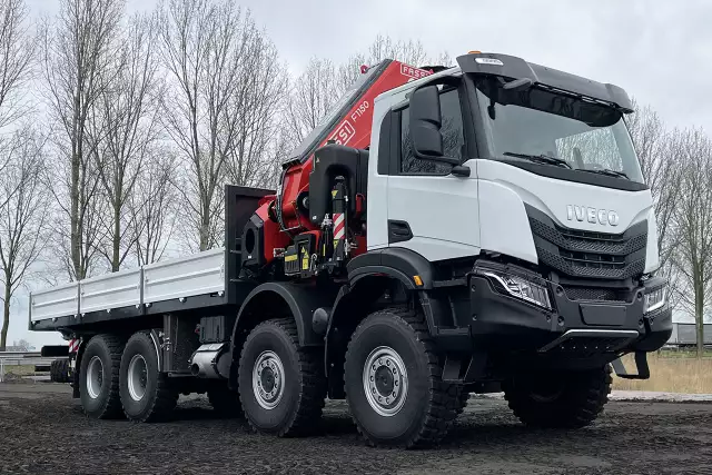 Iveco T-Way AD410T47WH AT Fassi F1150RA2.28 8x8 Crane Truck