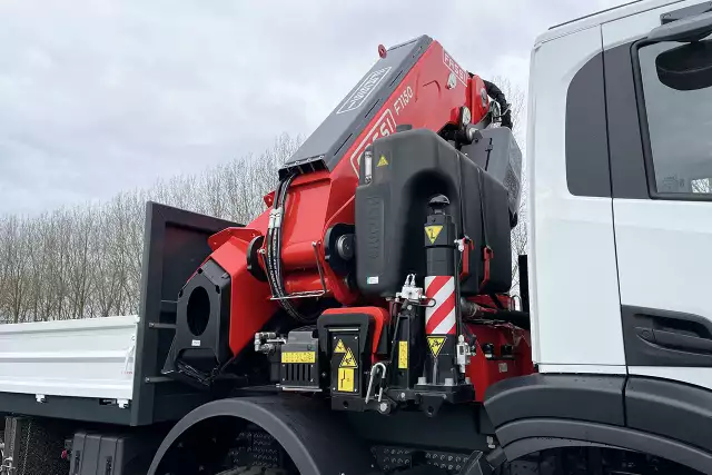 Iveco T-Way AD410T47WH AT Fassi F1150RA2.28 8x8 Crane Truck