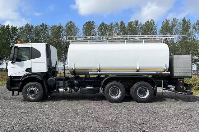 Iveco T-Way AT380T47H 6x4 Fuel Tank Truck