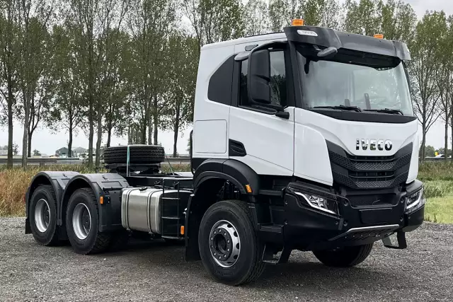 Iveco T-Way AT720T43TH AT ADR 6x4 Trator para semi-reboque