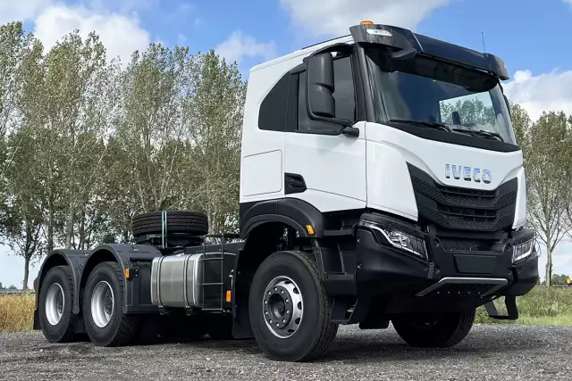 Iveco T-Way AT720T47TH 6x4 Trator para semi-reboque