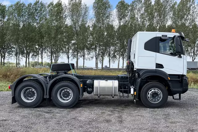 Iveco T-Way AT720T47TH 6x4 Trator para semi-reboque