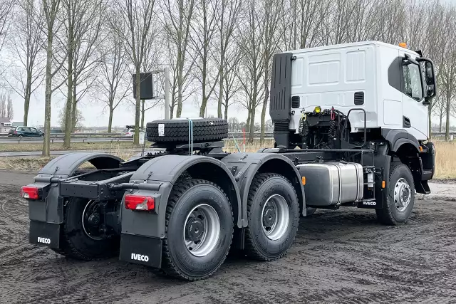 Iveco T-Way AT720T47WH 6x6 Tractor Head