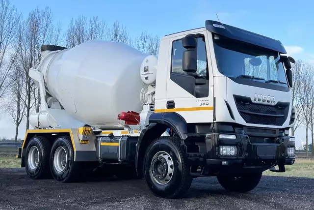 Iveco Trakker AD380T38H 6x4 Malaxeur