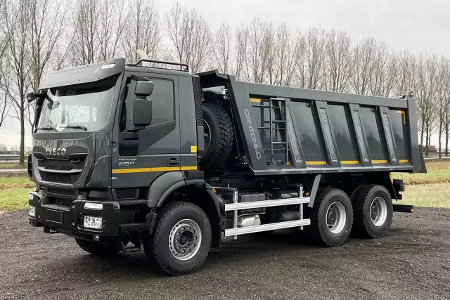 Iveco Trakker AD380T41H 6x4 Benne basculante