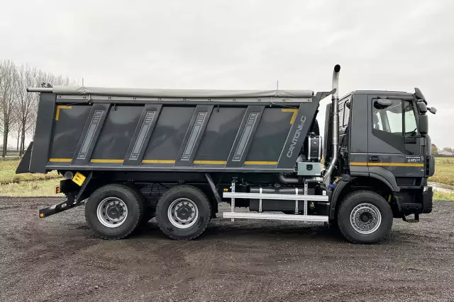 Iveco Trakker AD380T41H 6x4 Benne basculante