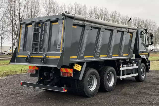 Iveco Trakker AD380T41H 6x4 Benne basculante