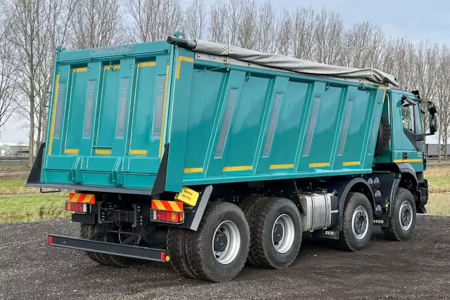 Iveco Trakker AD410T41H 8x4 Benne basculante