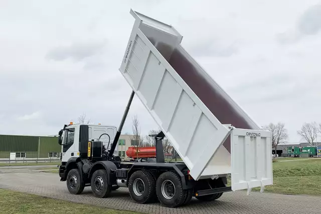 Iveco Trakker AD410T42H 8x4 Tipper Truck