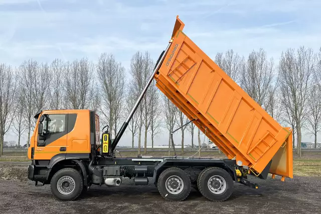 Iveco Trakker AT380T41H 6x4 Benne basculante