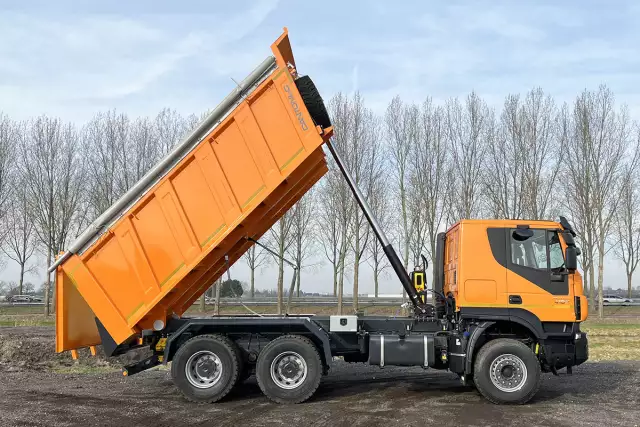 Iveco Trakker AT380T41H 6x4 Benne basculante